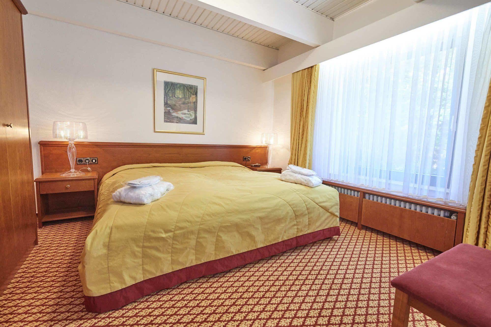 Seehotel Am Tankumsee Isenbuettel Екстер'єр фото