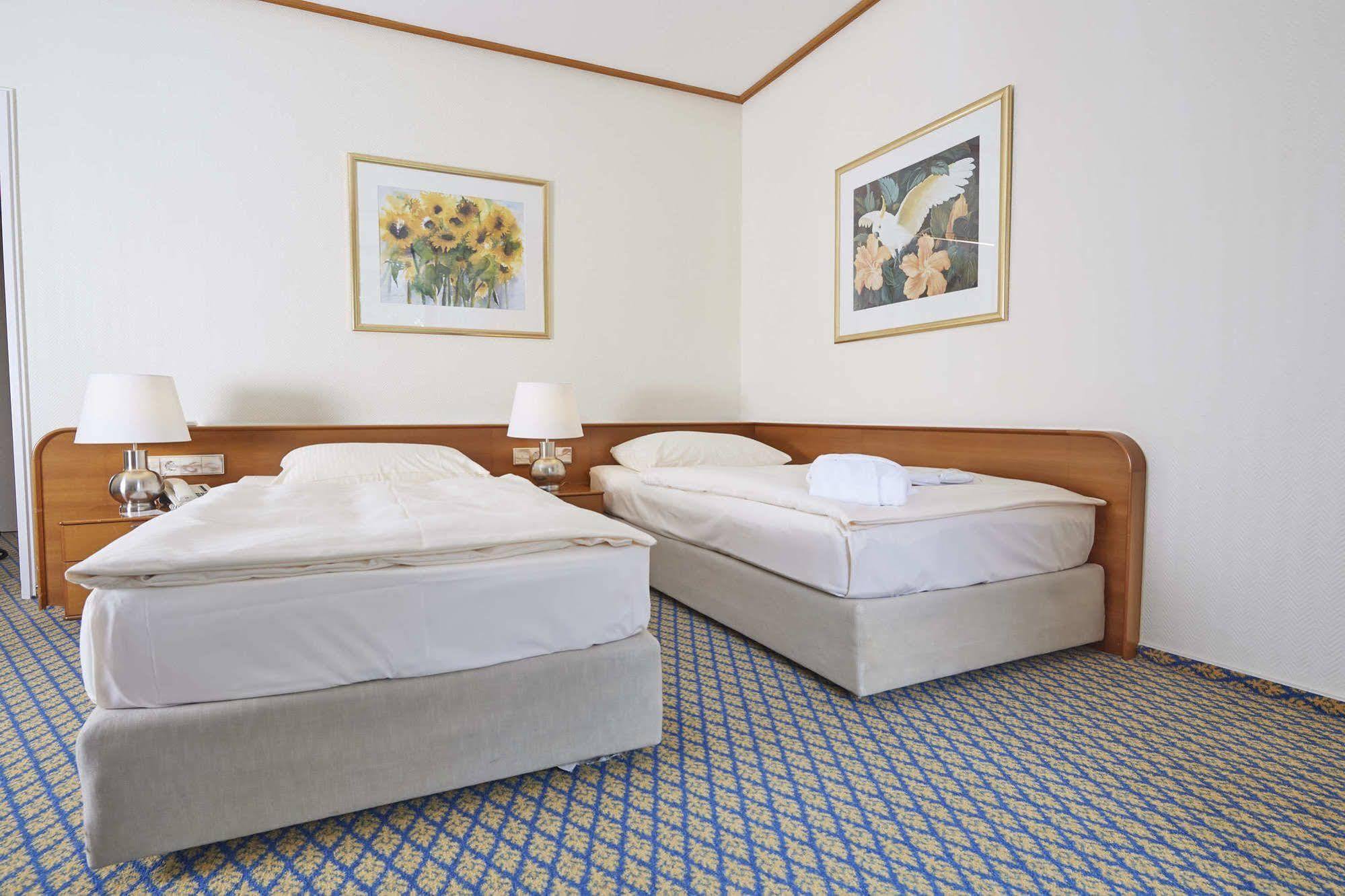 Seehotel Am Tankumsee Isenbuettel Екстер'єр фото